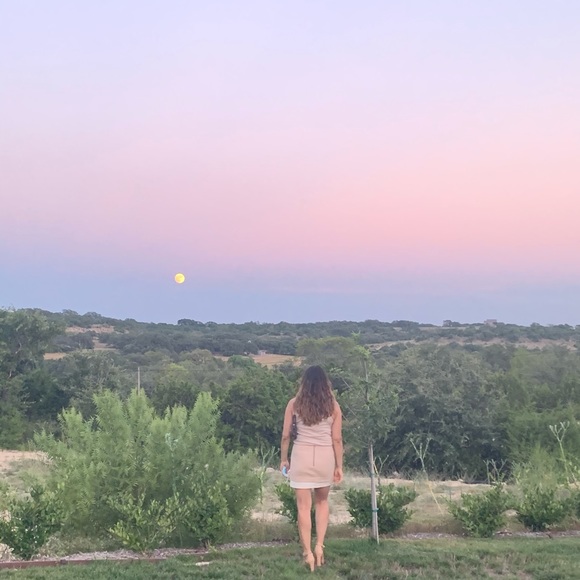 Meet your Posher, Sandi - Picture 2 of 3